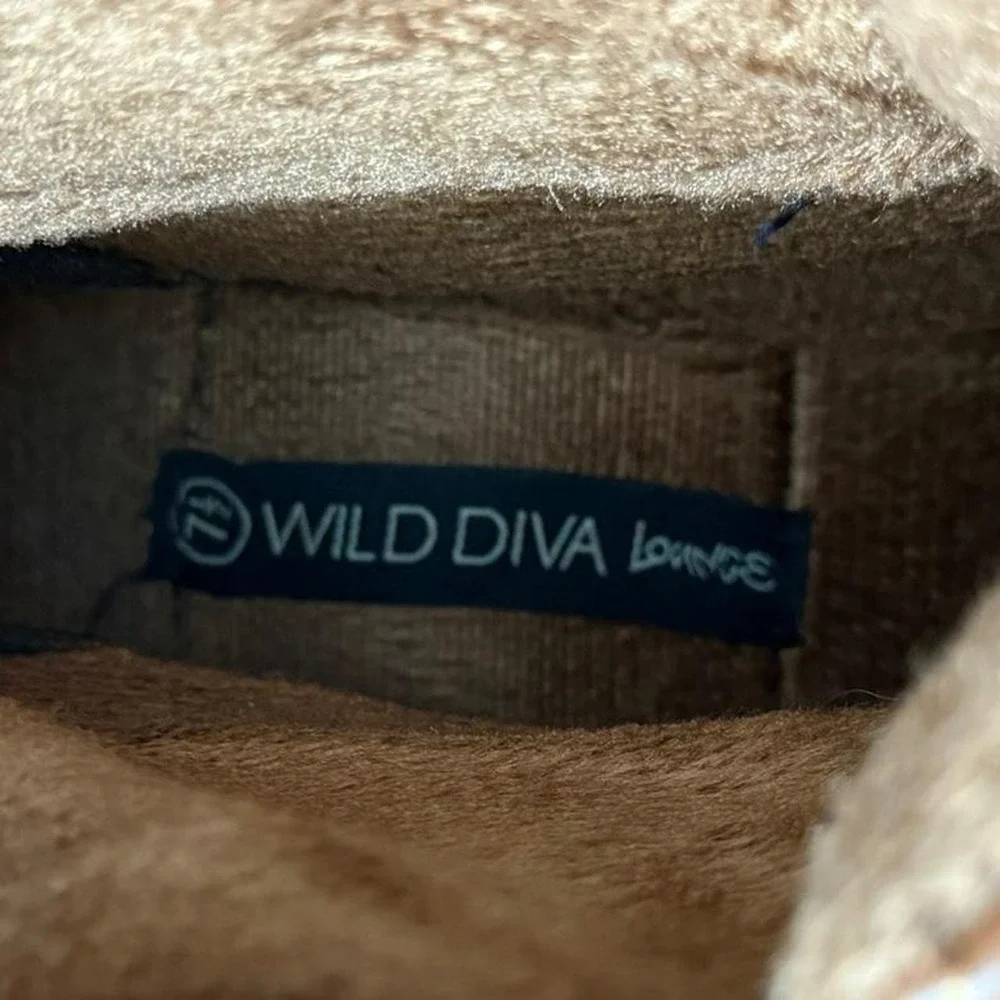 Wild‎ Diva Brown and black boots - size 7.5